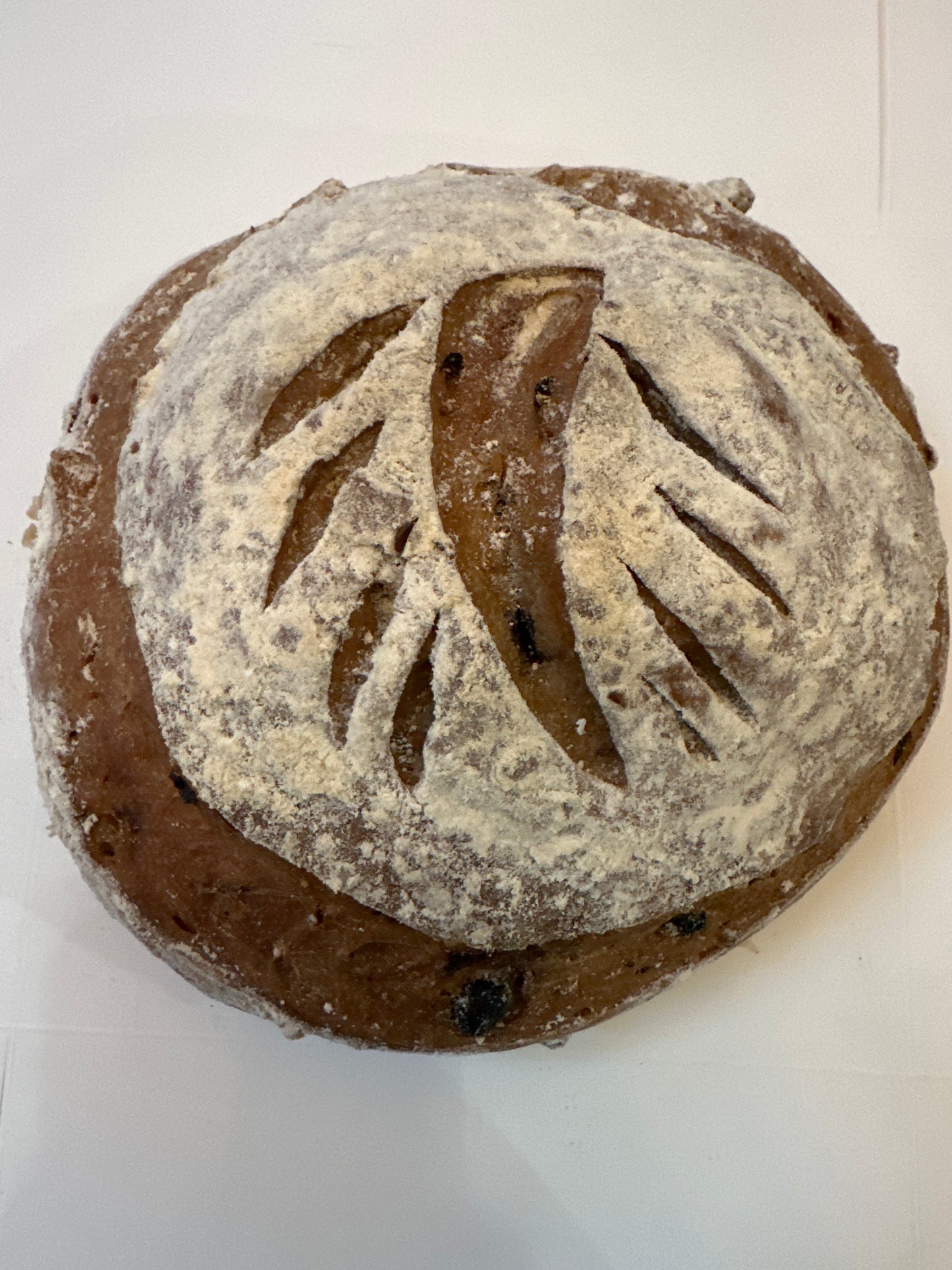 WALNUT AND RAISIN